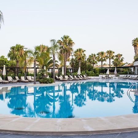 فندق Wyndham Grand Algarve كينتا دو لاغو المظهر الخارجي الصورة Pool at the hotel
