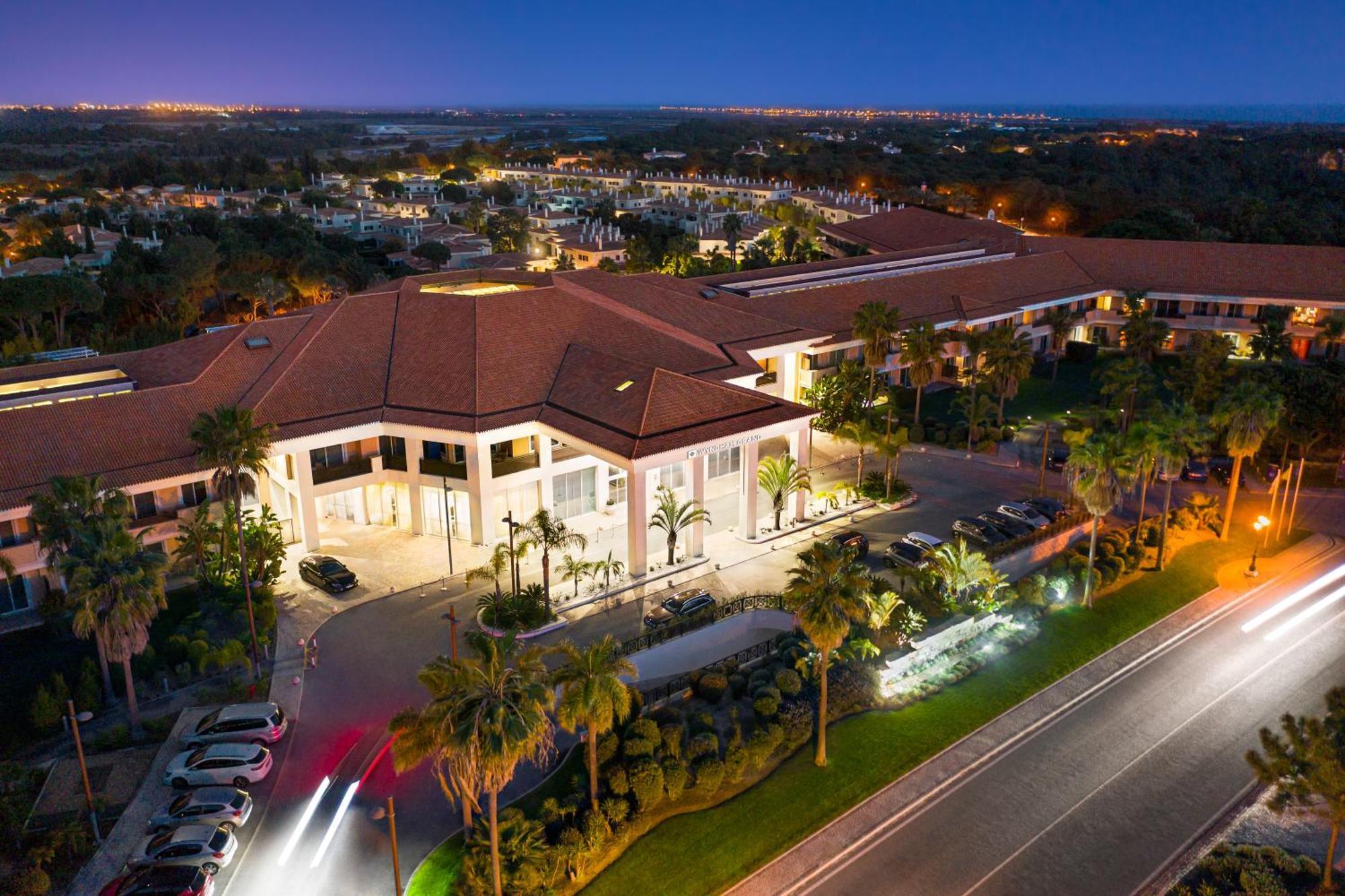 فندق Wyndham Grand Algarve كينتا دو لاغو المظهر الخارجي الصورة Aerial view of the Palm Beach Marriott